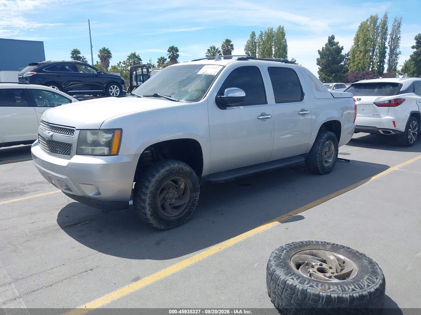 2012 CHEVROLET AVALANCHE — zdjęcie 2