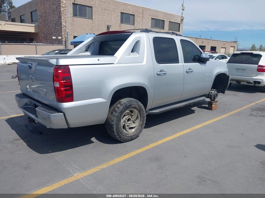 2012 CHEVROLET AVALANCHE — zdjęcie 4