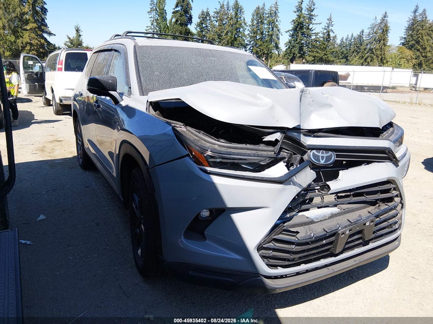 Vin: 5tdacab51ss036080, lot: 46434543, toyota grand highlander hybrid nightshade edition 2025 img_1