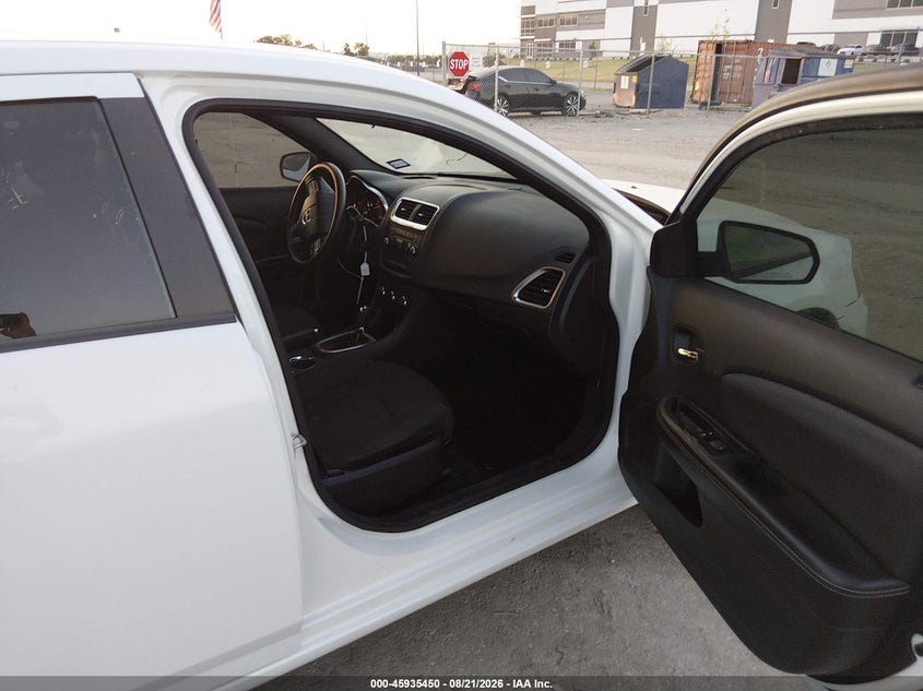 2012 DODGE AVENGER SE · Фото 5
