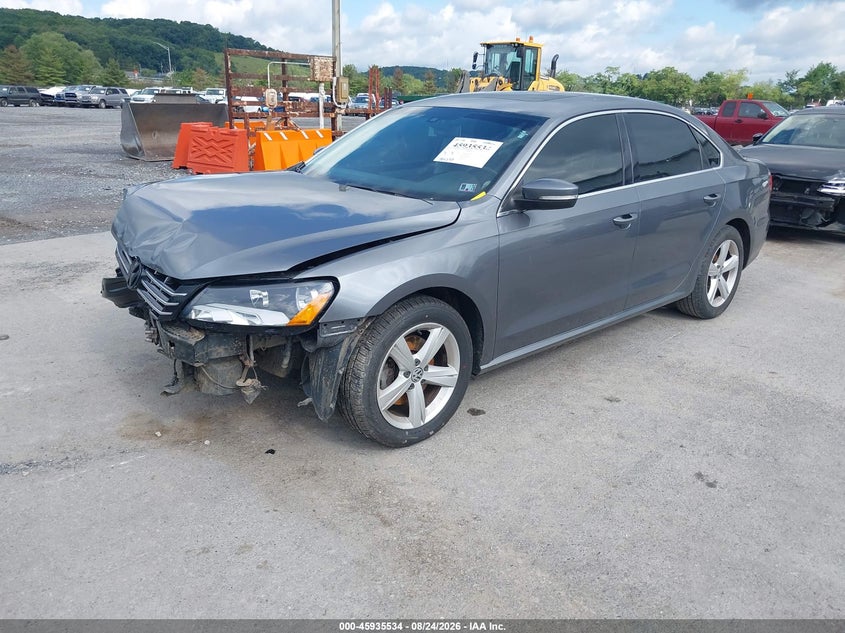 2013 VOLKSWAGEN PASSAT auction photo 2
