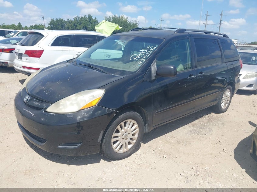 2008 TOYOTA SIENNA auction photo 2