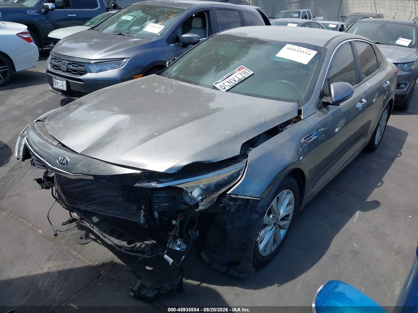 2018 Kia Optima, Front End, IAAI, VIN 5XXGT4L35JG256265 — photo 2