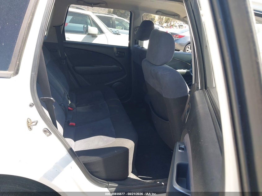 2004 MITSUBISHI OUTLANDER auction photo 8