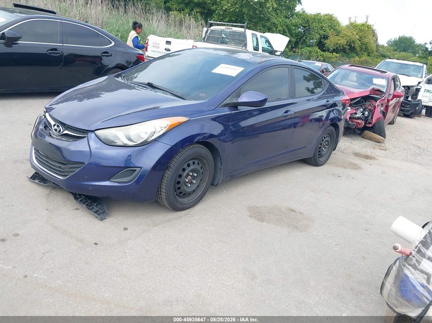 2012 HYUNDAI ELANTRA auction photo 2