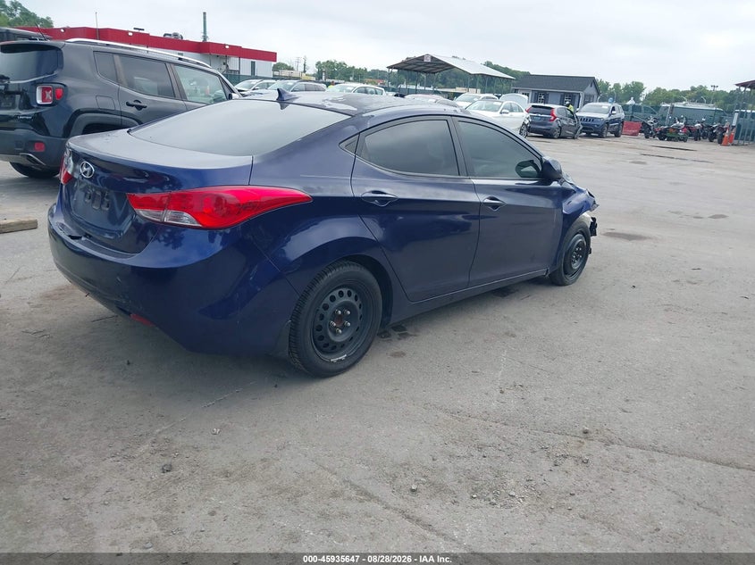 2012 HYUNDAI ELANTRA auction photo 4