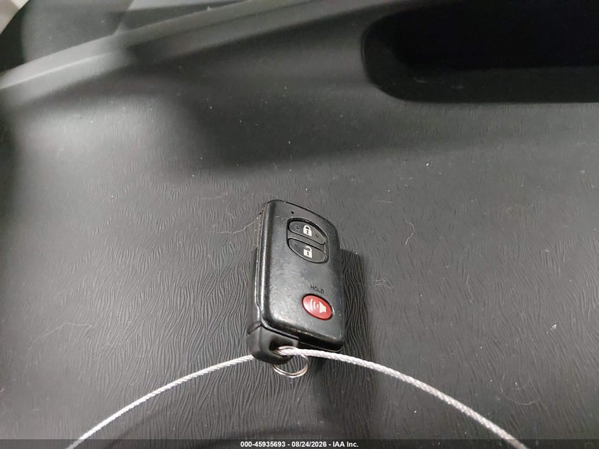 TOYOTA PRIUS - zdjęcie 11