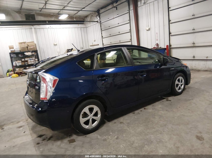 TOYOTA PRIUS - zdjęcie 4
