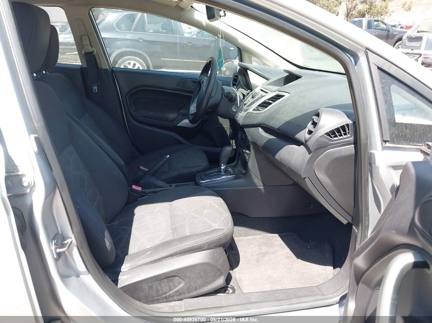 2011 FORD FIESTA auction photo 5