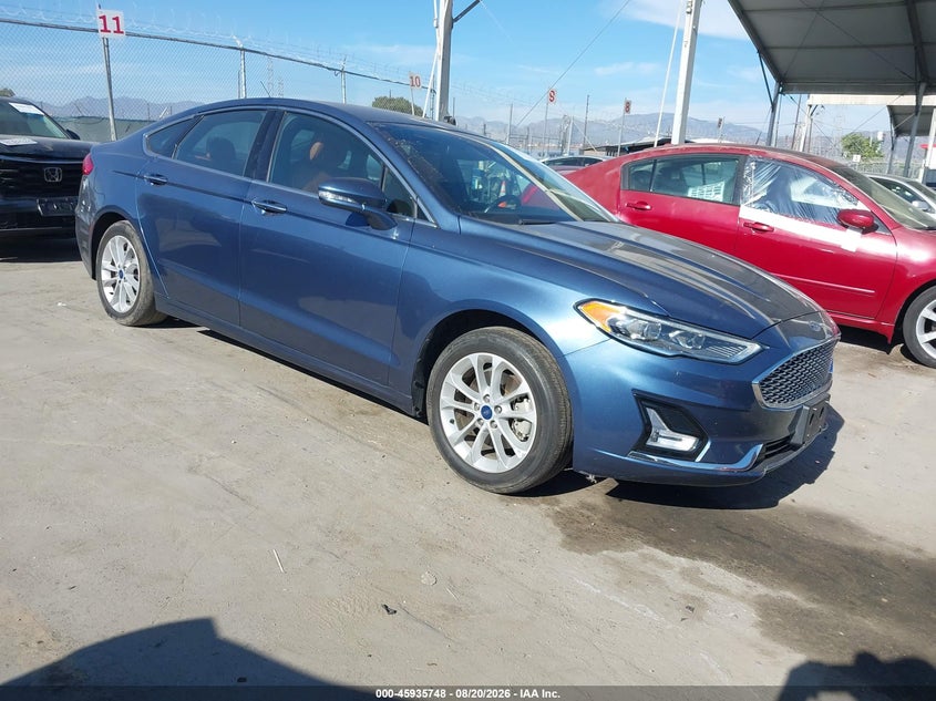 Vin: 3fa6p0su4kr177780, lot: 46434889, ford fusion energi titanium 2019 img_1