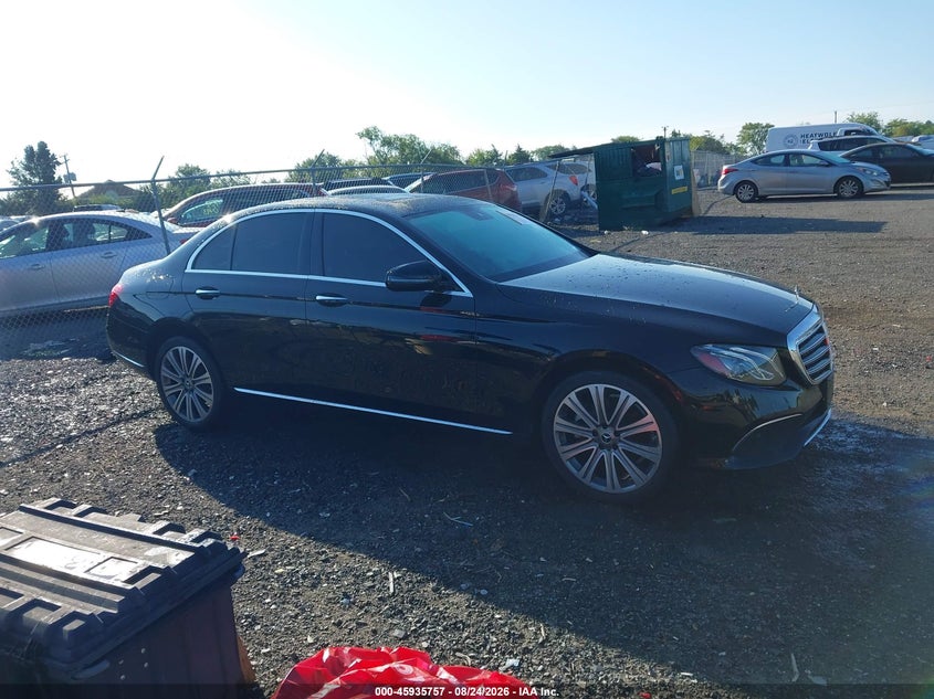 2018 MERCEDES-BENZ E 300 4MATIC · Фото 14