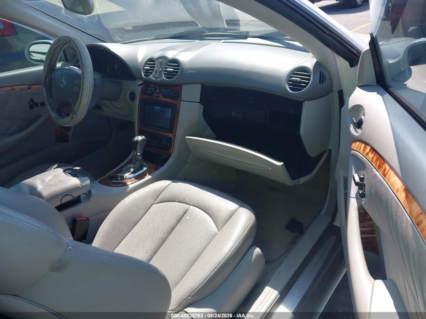 2004 MERCEDES-BENZ CLK 320 auction photo 5