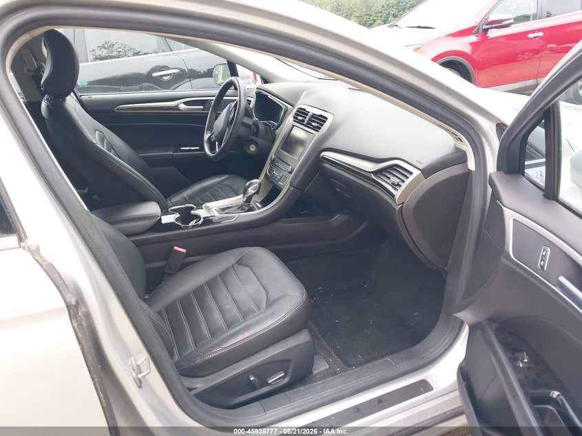 2016 FORD FUSION auction photo 5