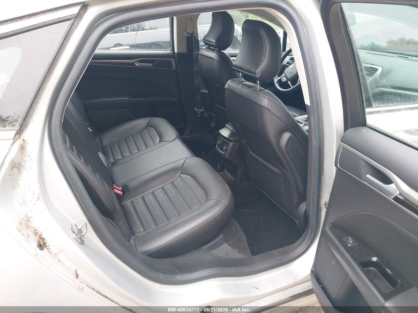 2016 FORD FUSION auction photo 8