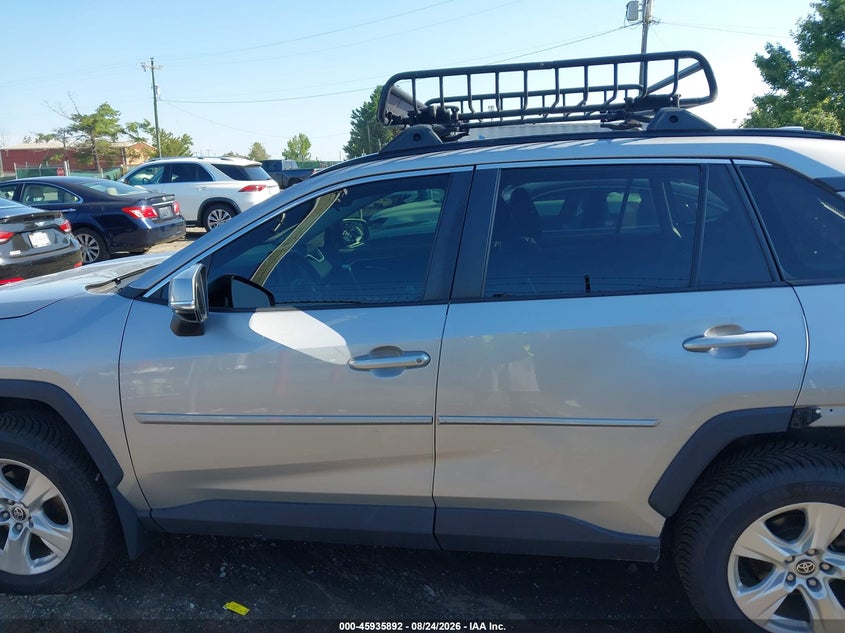 TOYOTA RAV4 - zdjęcie 15