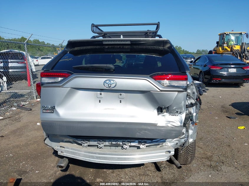 TOYOTA RAV4 - zdjęcie 17