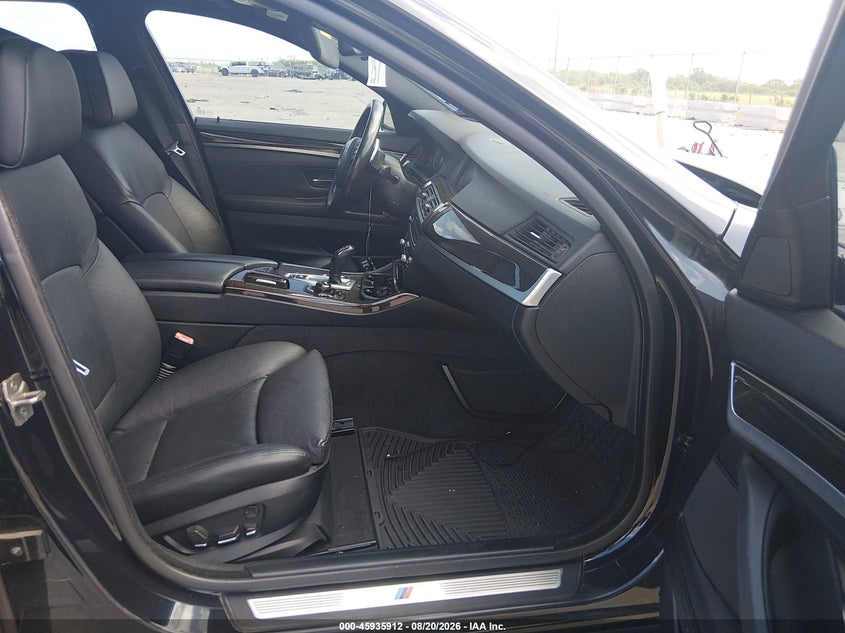 2012 BMW 550I auction photo 5