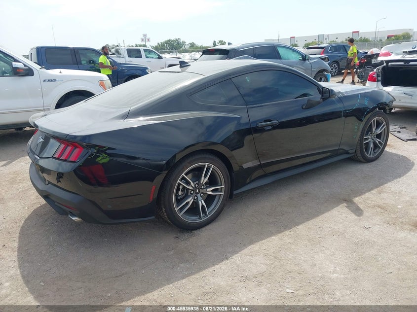 FORD MUSTANG - zdjęcie 4