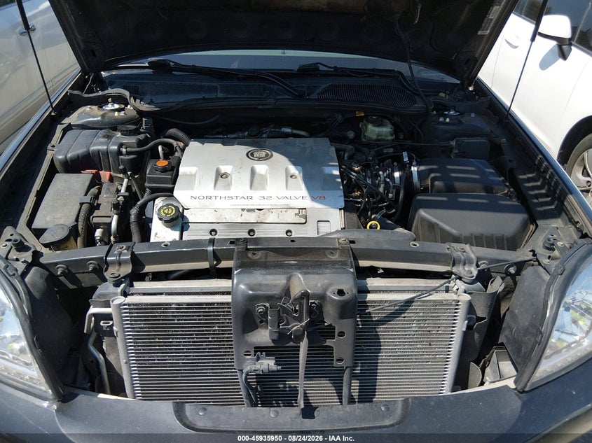 2001 CADILLAC DE VILLE SEDAN 4.6L V-8 DOHC, 275HP