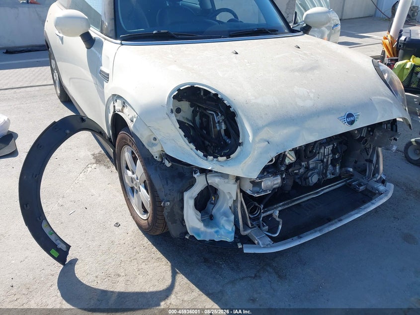2020 MINI HARDTOP auction photo 6