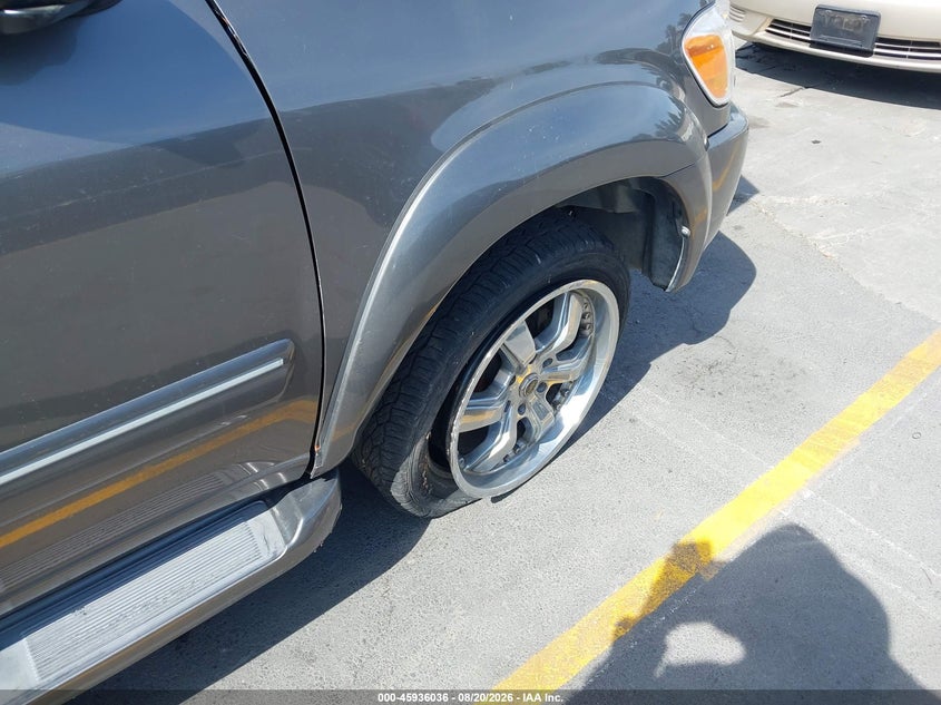 2005 TOYOTA SEQUOIA auction photo 6