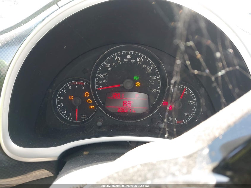 2012 VOLKSWAGEN BEETLE auction photo 7