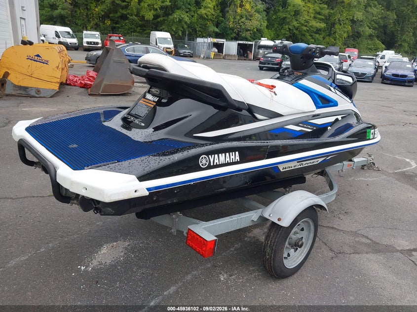2019 YAMAHA WAVERUNNER auction photo 4