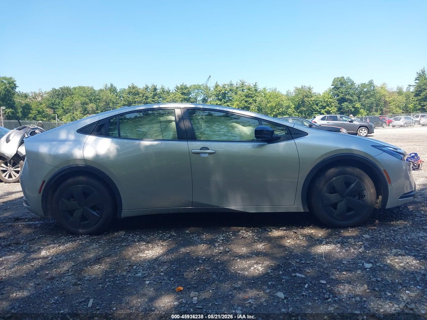 TOYOTA PRIUS - zdjęcie 13