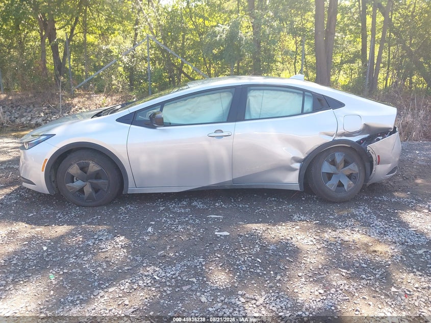 TOYOTA PRIUS - zdjęcie 14