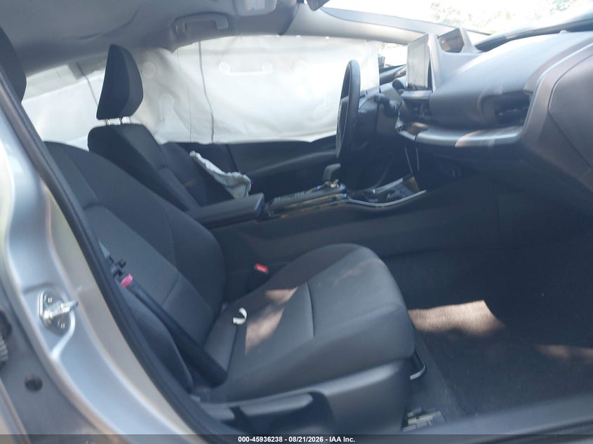 2025 TOYOTA PRIUS auction photo 5
