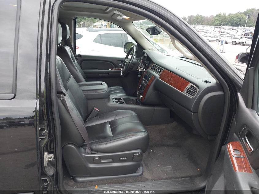 2014 CHEVROLET TAHOE auction photo 5