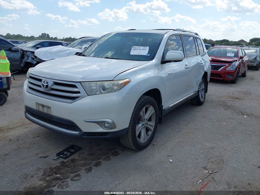 2012 Toyota Highlander, Left Side, IAAI, VIN 5TDYK3EH4CS072284 — photo 2