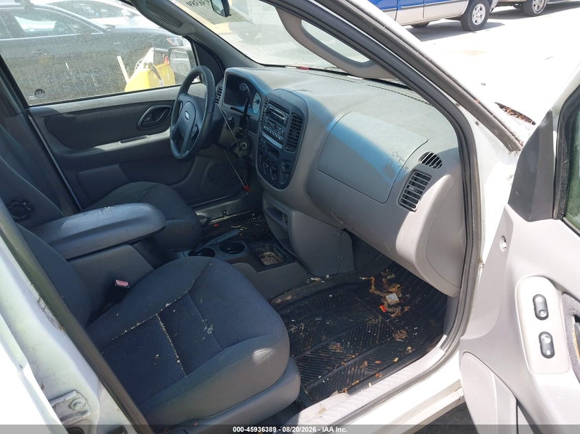 2001 FORD ESCAPE auction photo 5