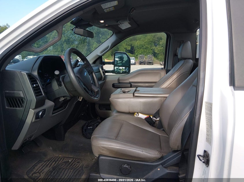 2020 FORD F-550 CHASSIS auction photo 7