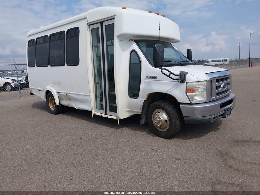 2011 FORD E-350 CUTAWAY — zdjęcie z aukcji
