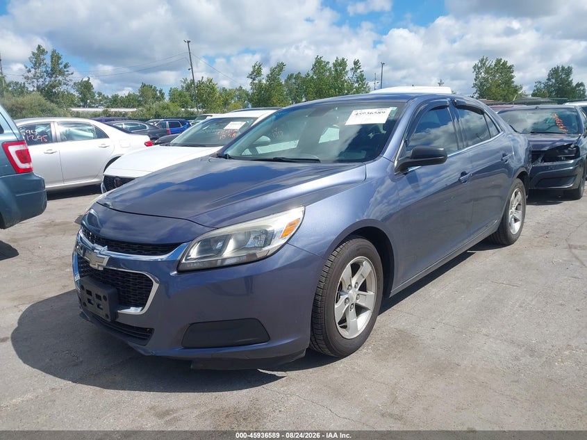 2015 Chevrolet Malibu, Удар сзади, IAAI, VIN 1G11B5SL2FF329400 — фото 2