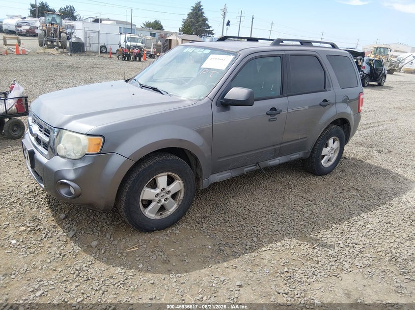 2011 Ford Escape, Normal Wear & Tear, IAAI, VIN 1FMCU9D77BKC38041 — photo 2
