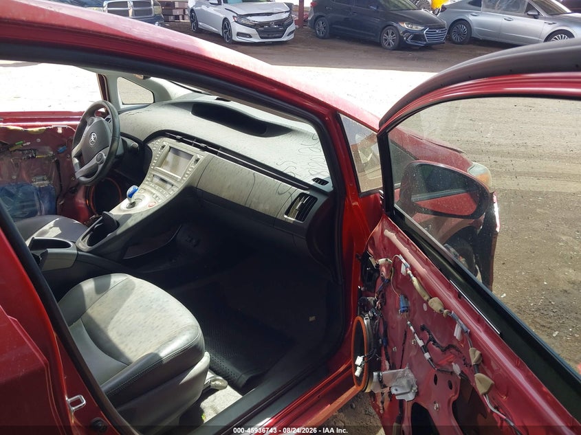 TOYOTA PRIUS - zdjęcie 5