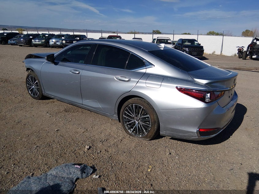 2025 LEXUS ES 300H auction photo 3