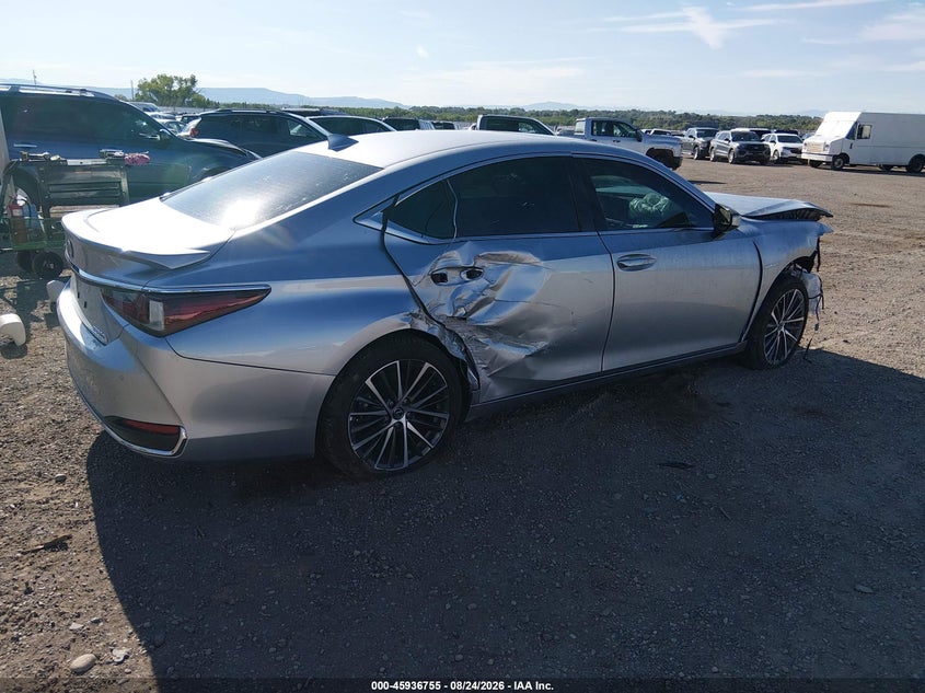 2025 LEXUS ES 300H auction photo 4