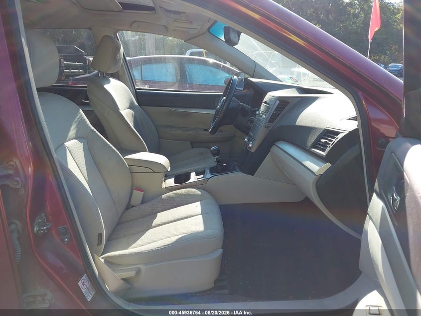 2011 SUBARU OUTBACK auction photo 5