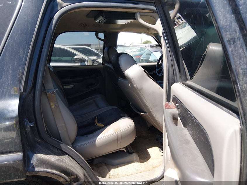 2003 CHEVROLET TAHOE auction photo 8