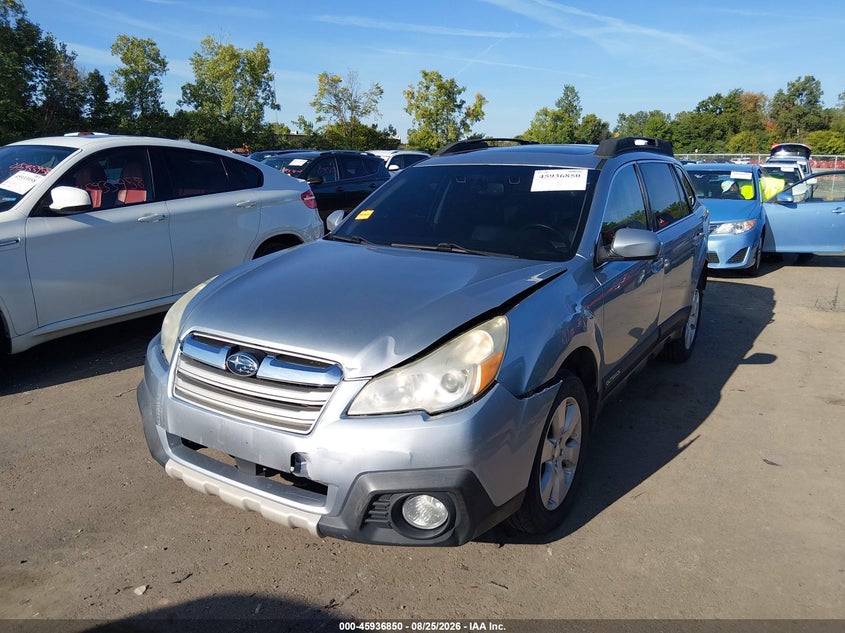 2013 Subaru Outback, Front & Rear, IAAI, VIN 4S4BRBPC9D3273867 — photo 2