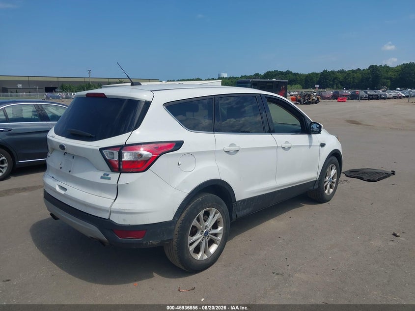 FORD ESCAPE 2017 VIN 1FMCU0GD2HUD50207