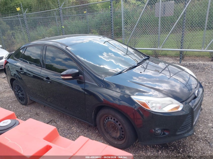 Vin: 1fahp3f21cl319232, lot: 46436073, ford focus se 20121