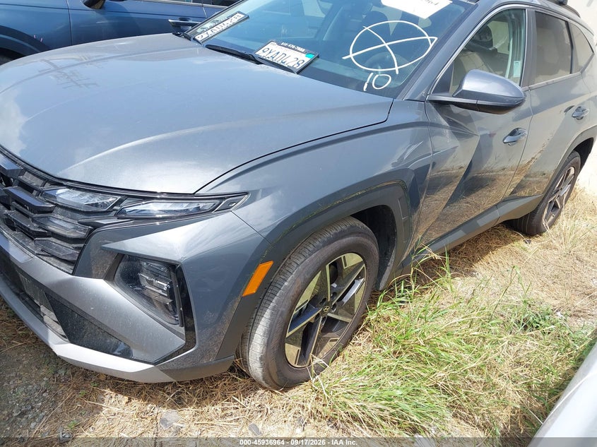 2026 HYUNDAI TUCSON auction photo 2