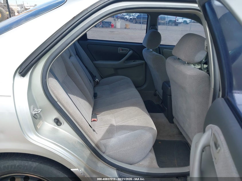 2001 TOYOTA CAMRY auction photo 8
