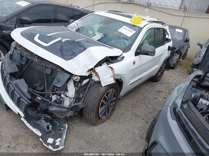 2019 JEEP GRAND CHEROKEE auction photo 2
