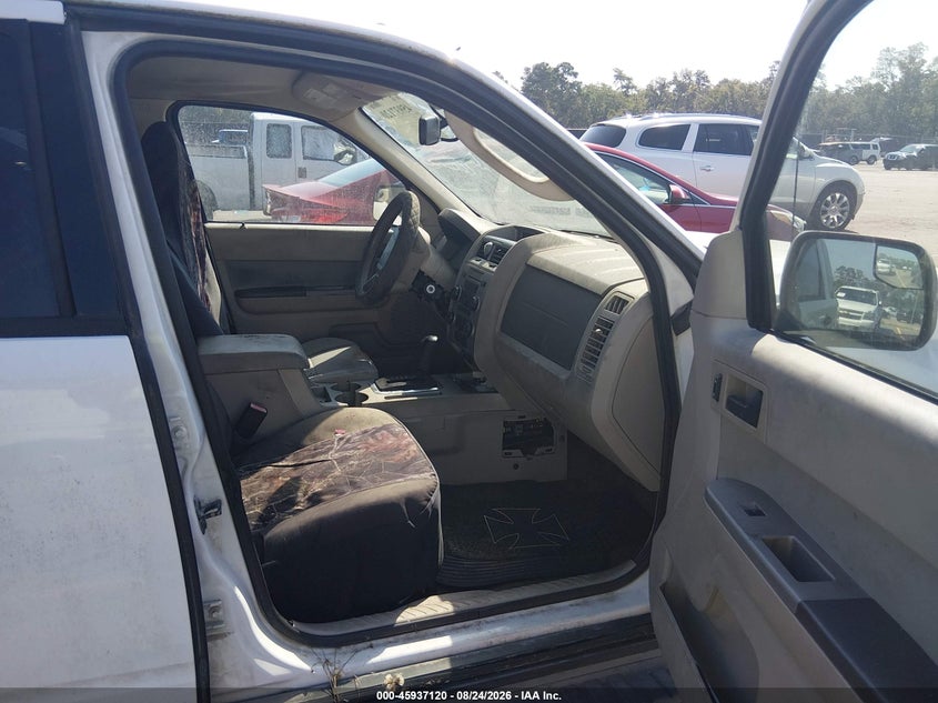2012 FORD ESCAPE auction photo 5