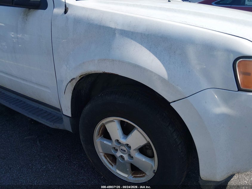 2012 FORD ESCAPE auction photo 6